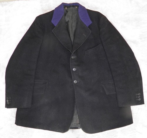 Gents black with navy collar - with,