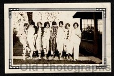 8 FLAPPER ERA WOMEN KICK LINE