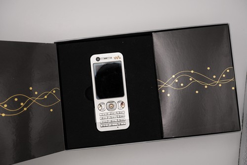Sony ericsson w890i silver - ericsson,