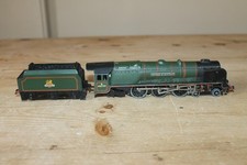HORNBY DUBLO 00 GAUGE 3-RAIL BR GREEN 4-6-2 DUCHESS OF MONTROSE GOOD RUNNER