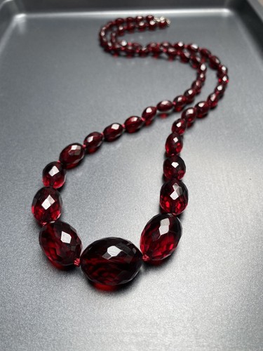 Vintage cherry red - cherry,
