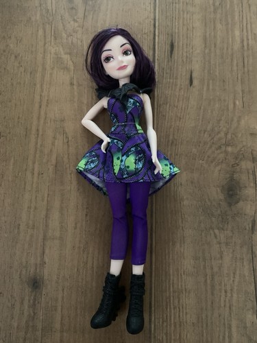 Hasbro disney descendants - hasbro,