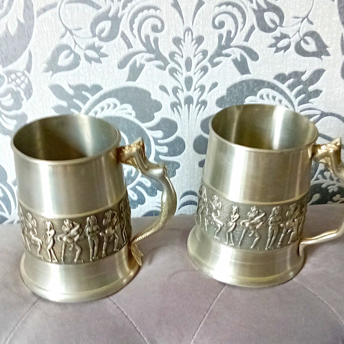 Two pewter tankards with - pewter,