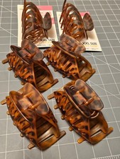 6 large tortoiseshell-look hair clips