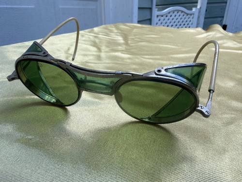 Vintage bausch and lomb green - bausch,