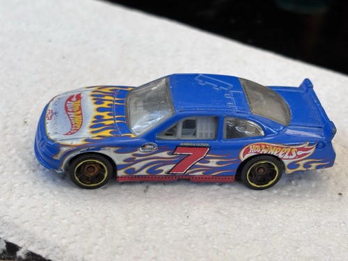 Hot wheels chevy - ‘10,
