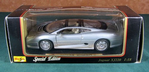 Maisto 1992 jaguar - maisto, 1:18
