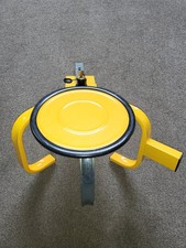 Wheel clamp with 2 keys (Pickup only)