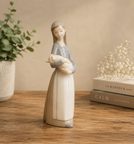 Lladro daisa girl - lladro, pig