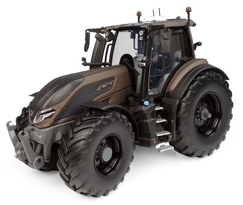 Universal hobbies valtra q305 - hobbies,,