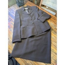 Tahari Arthur S Levine Women