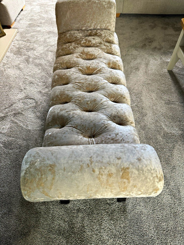 Beige velvet tufted - velvet,
