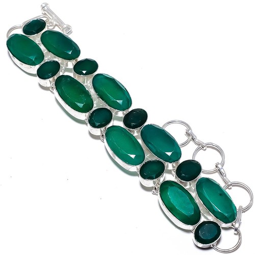 Emerald gemstone - emerald(simulated),