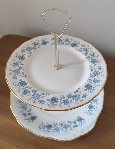Colclough braganza bone - bone, china