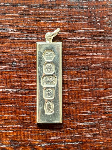 Vintage 1977 silver jubilee - silver,