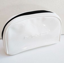 1x MAC White Makeup Cosmetics