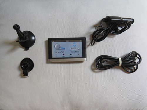 Garmin nuvi 2447 sat nav - garmin,