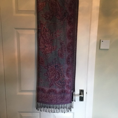 Pretty shawl scarf pinks - scarf, /