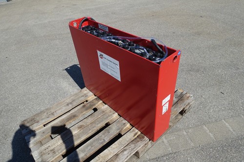 Traction battery 24v 2pzs230 - 24v,