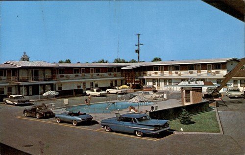 1961 gate way - motel, midland