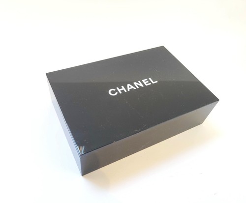 Authentic chanel black - authentic,
