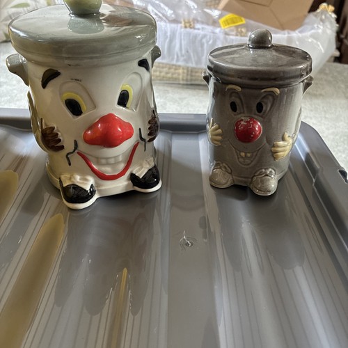 Vintage dusty bin - dusty, money