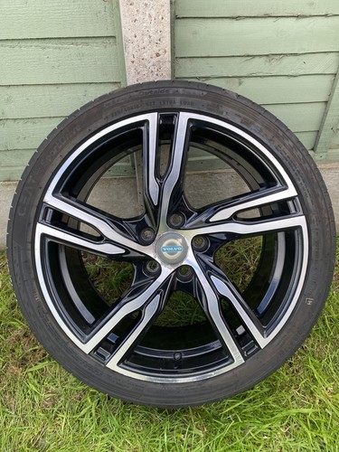Volvo v40 r design - volvo, 18”