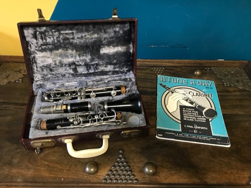 Boosey hawkes vintage - &,