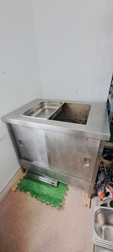 Electric hot cupboard with - , dry