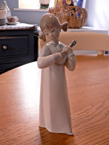 Lovely lladro 4871 girl - lladro,