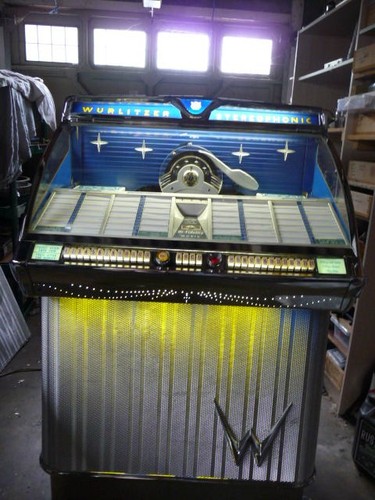 Wurlitzer jukebox - wurlitzer,