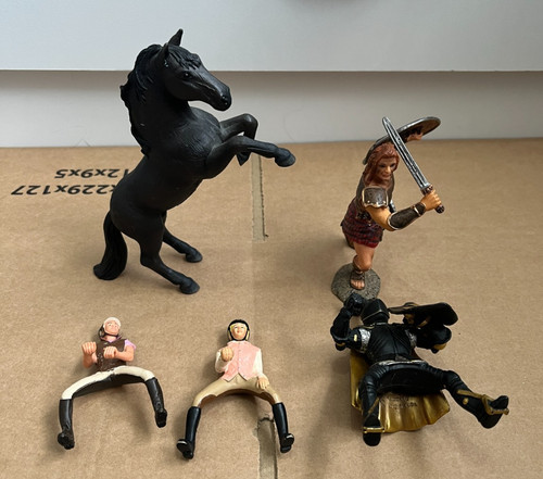Bundle schleich figures - of,