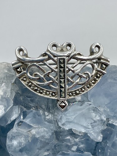 Exquisite celtic gothic - exquisite,
