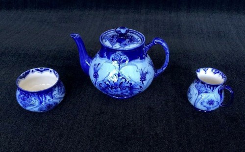William moorcroft signed - moorcroft,