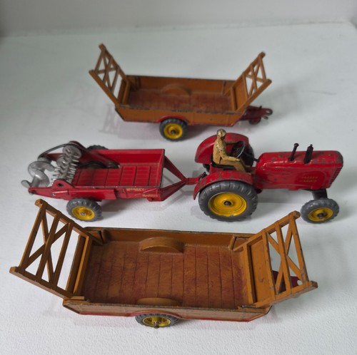 Dinky toys tractor massey - dinky,