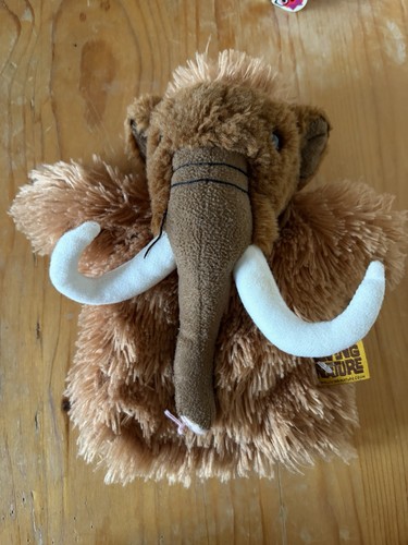 Living nature woolly - living, mammoth