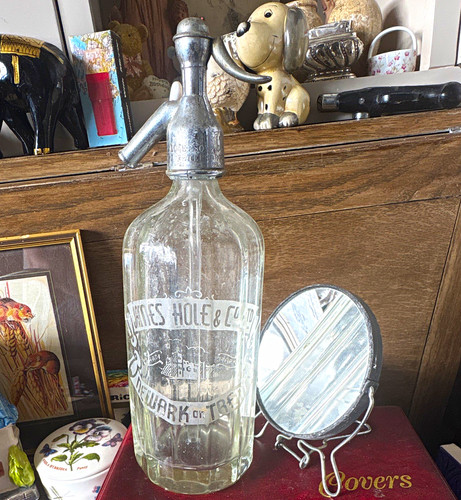James hole glass - hole, soda