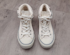 GIRLS WOMENS SIZE 6 CONVERSE