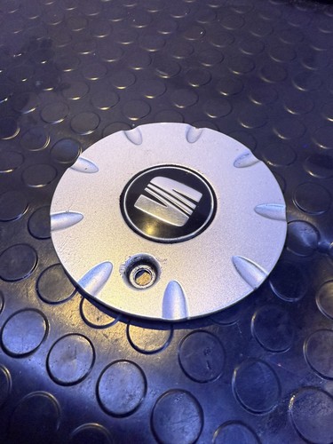 Alloy wheel centre cap - wheel,