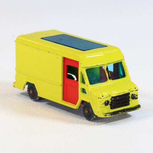 Husky commer walk - van, pat