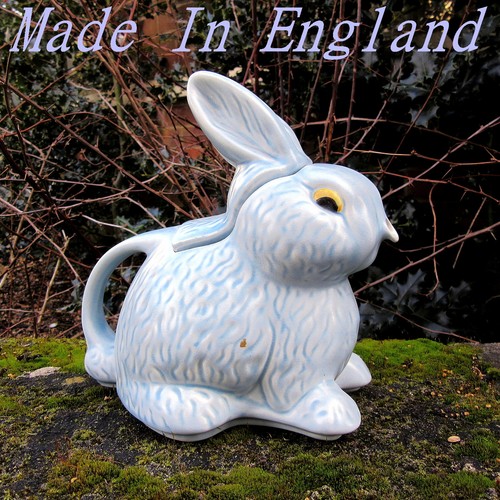 Sylvac bunny teapot - "bunny",