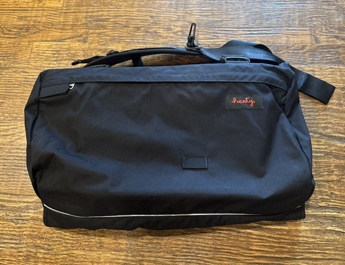 Henty messenger commute - messenger, travel