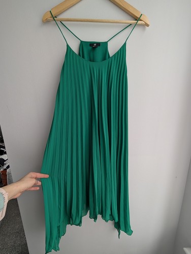 Green pleated sun - h&m,