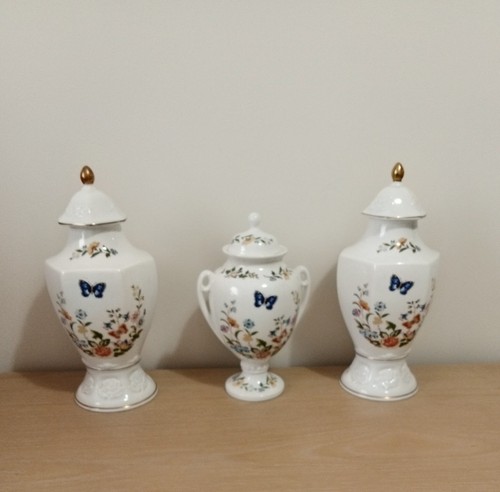 Pair aynsley cottage - pair,