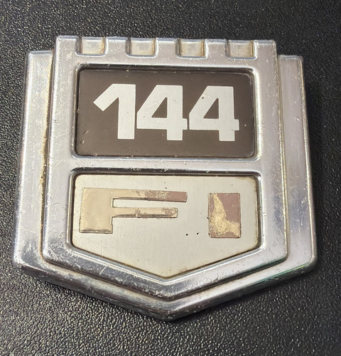 Volvo 144 vintage metal - volvo, badge