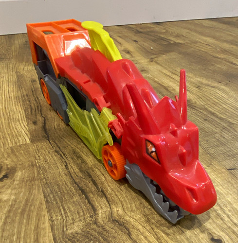 Hot wheels city dragon - wheels,