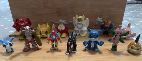 Digimon figure bundle pvc - digimon,