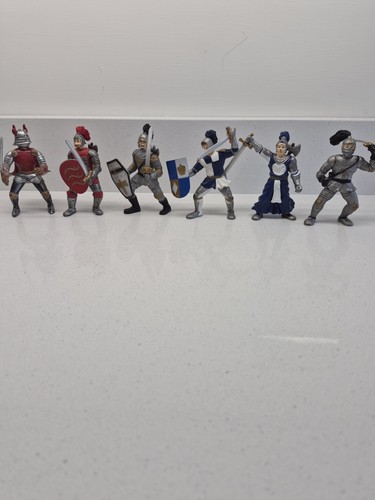 Vintage bundle knight figures - vintage,