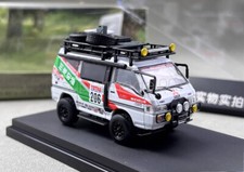 Autobots 1:64 4WD Delica L300