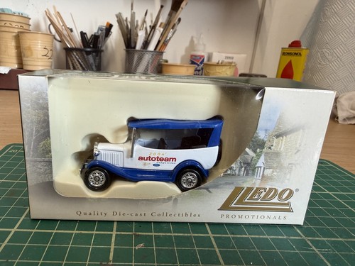 Lledo promotional model ford - model,